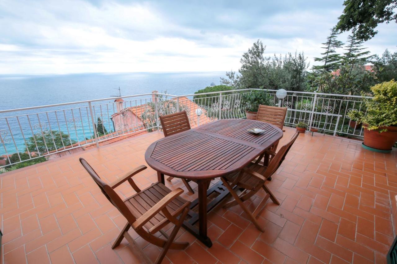 Villa Gio - Terrazza Nel Blu Берджеджі Екстер'єр фото